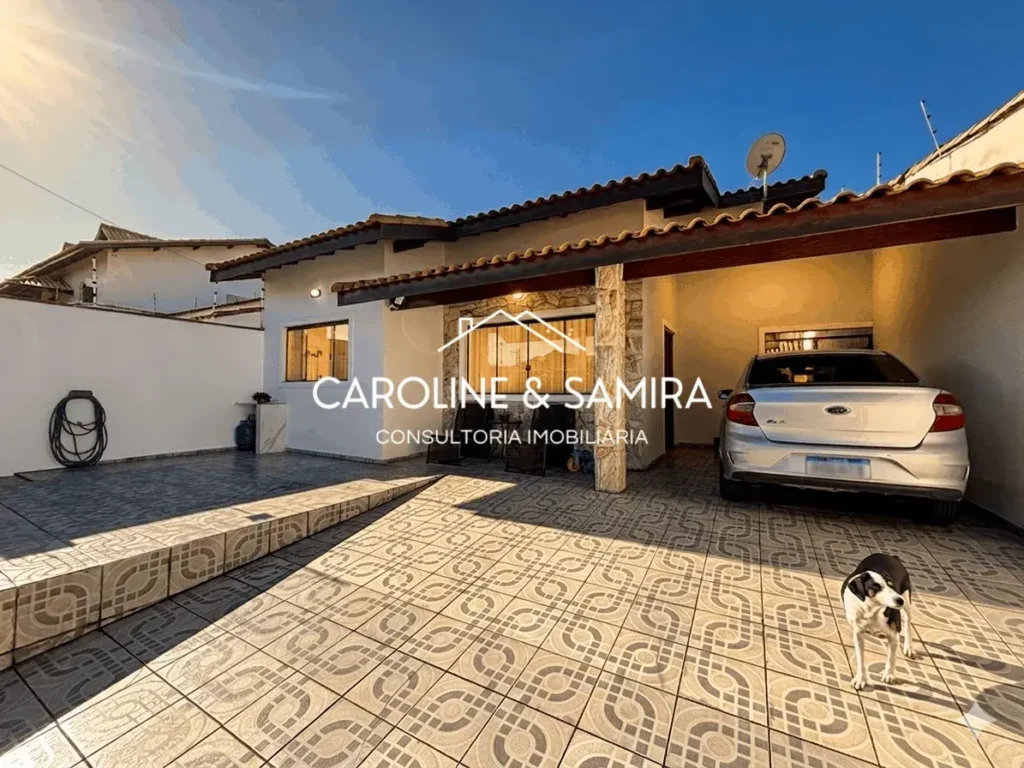 Casa com 3 dormitórios a 600 metros do mar - foto 1