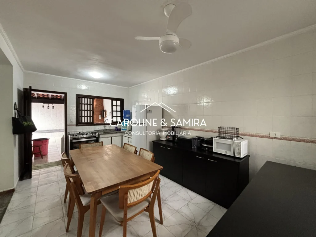 Casa ampla com mezanino a 750 metros do mar - foto 18