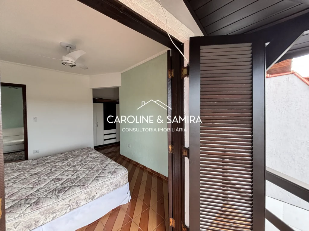 Casa ampla com mezanino a 750 metros do mar - foto 2