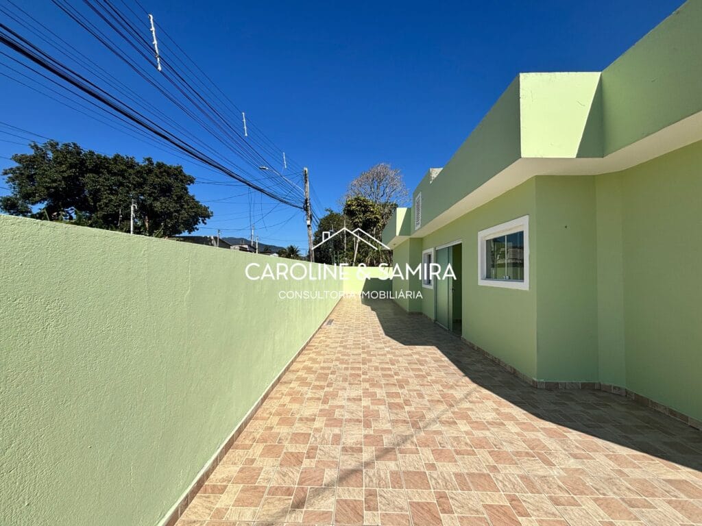 Casa térrea com 2 dorm no Jd. Ribamar a 2,5km do mar - foto 2