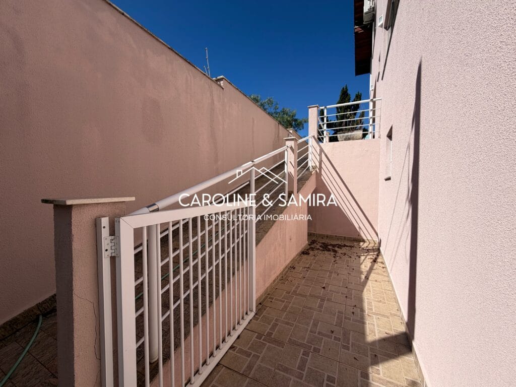 Residência de alto padrão construída em dois terrenos, na melhor região residencial do Centro de Peruíbe - foto 55