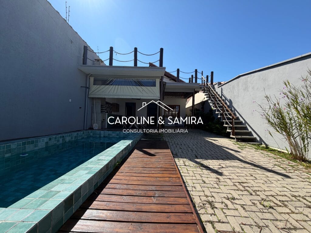 Casa térrea lindíssima, super aconchegante com 04 dormitórios a apenas 100m do mar! - foto 3