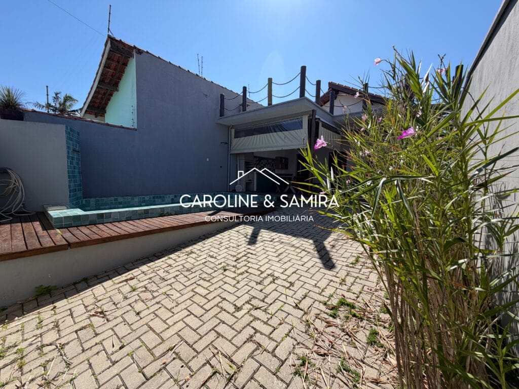 Casa térrea lindíssima, super aconchegante com 04 dormitórios a apenas 100m do mar! - foto 4