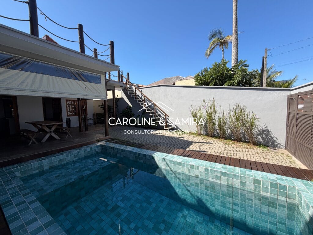Casa térrea lindíssima, super aconchegante com 04 dormitórios a apenas 100m do mar! - foto 2