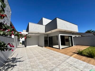 Casa térrea no cond. São Luiz com 360m² de terreno
