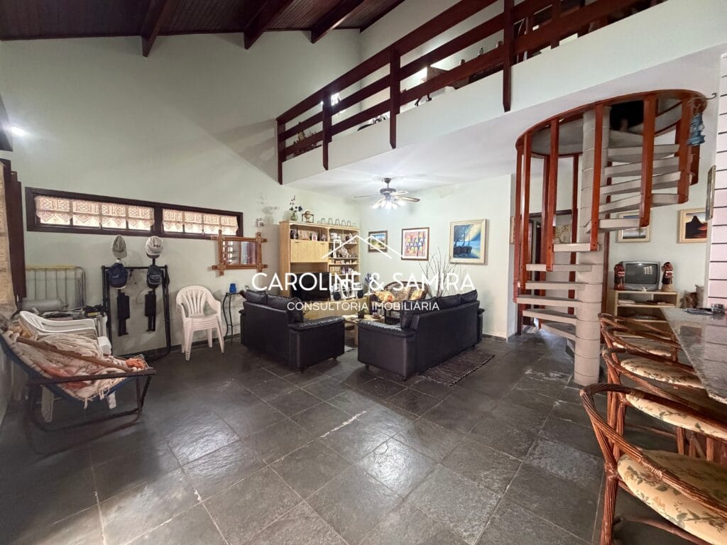 Casa incrível com 360m de terreno a apenas 700m do mar! - foto 13