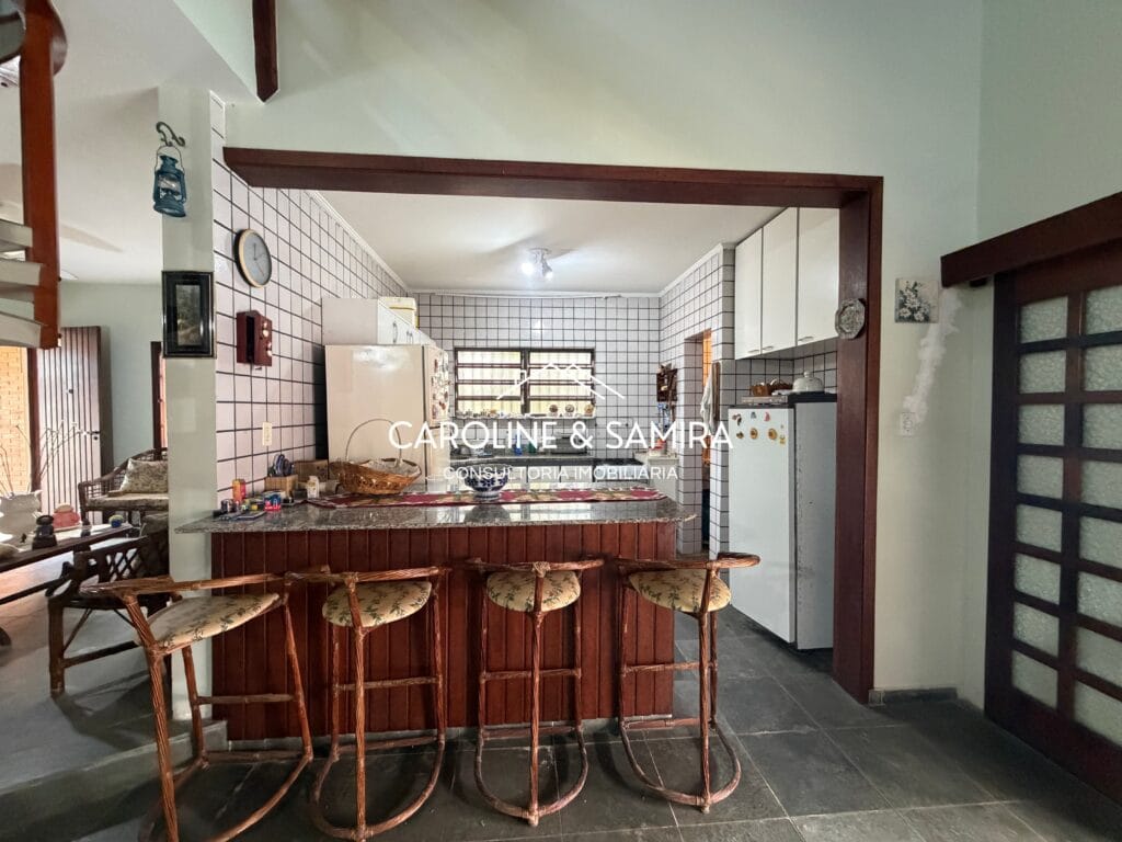 Casa incrível com 360m de terreno a apenas 700m do mar! - foto 15