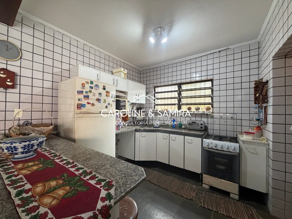 Casa incrível com 360m de terreno a apenas 700m do mar! - foto 20