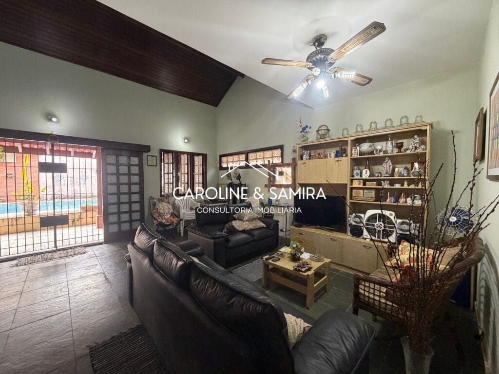 Casa incrível com 360m de terreno a apenas 700m do mar! - foto 8
