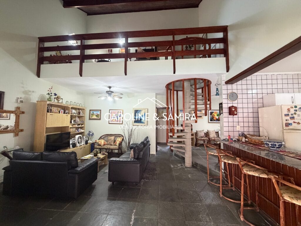 Casa incrível com 360m de terreno a apenas 700m do mar! - foto 10