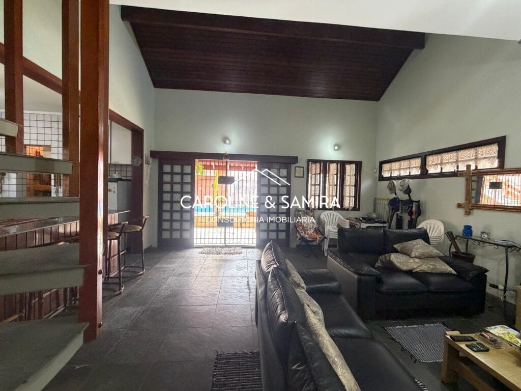Casa incrível com 360m de terreno a apenas 700m do mar! - foto 11