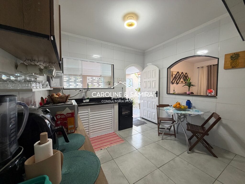 Casa térrea de esquina com piscina a apenas 850 metros da praia – R$ 380.000 - foto 10