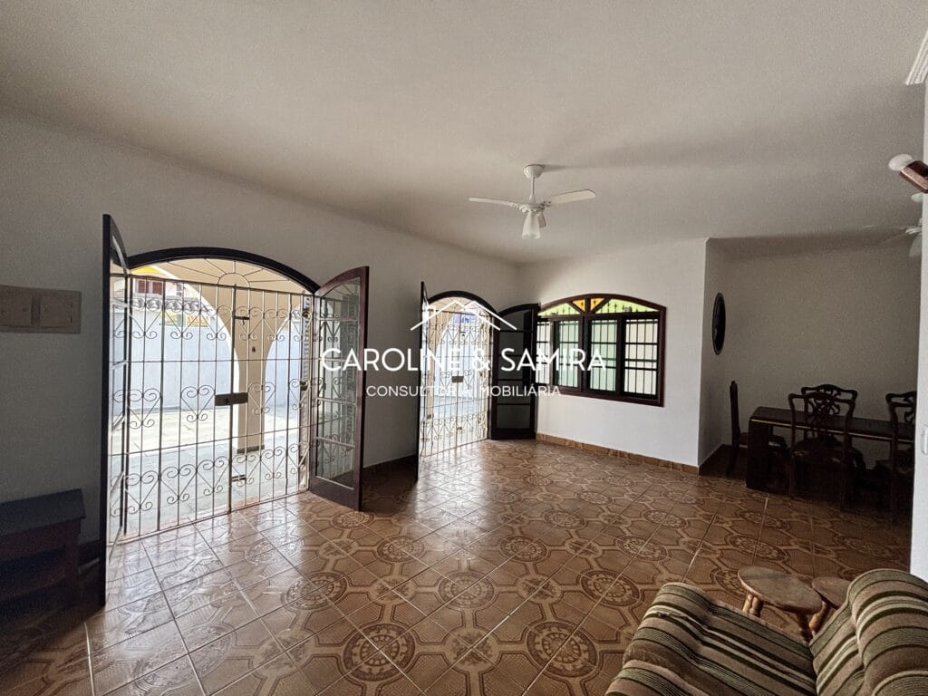 Casa térrea com 03 dormitórios no “Três marias” lado praia! - foto 4