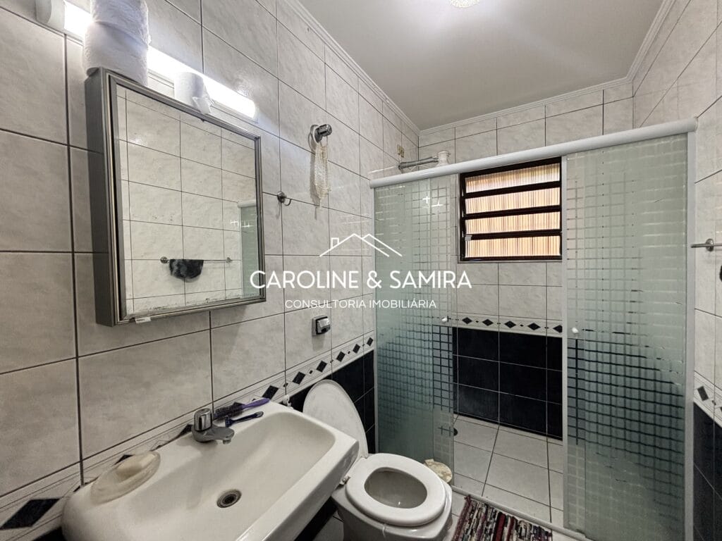 Casa incrível com 360m de terreno a apenas 700m do mar! - foto 22