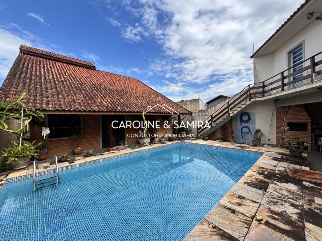 Casa incrível com 360m de terreno a apenas 700m do mar! - foto 37