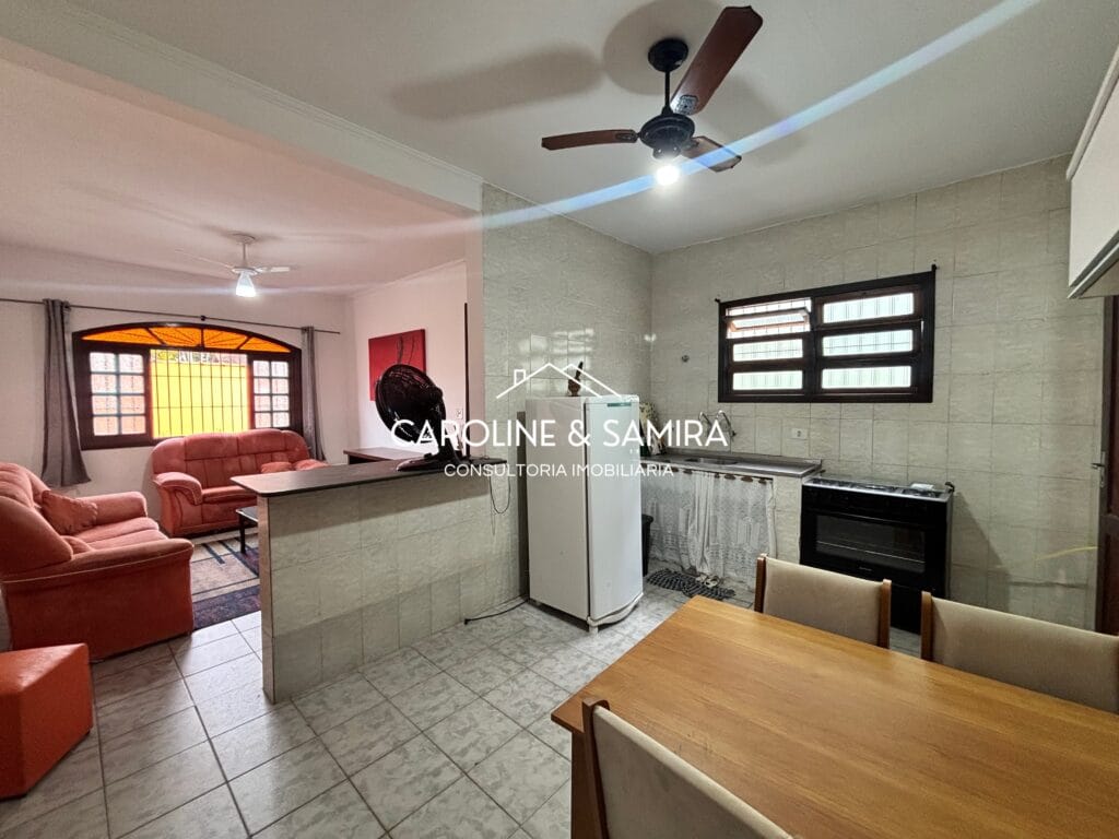 Casa Térrea com 2 dorm, no bairro Arpoador a 900m do mar - foto 9