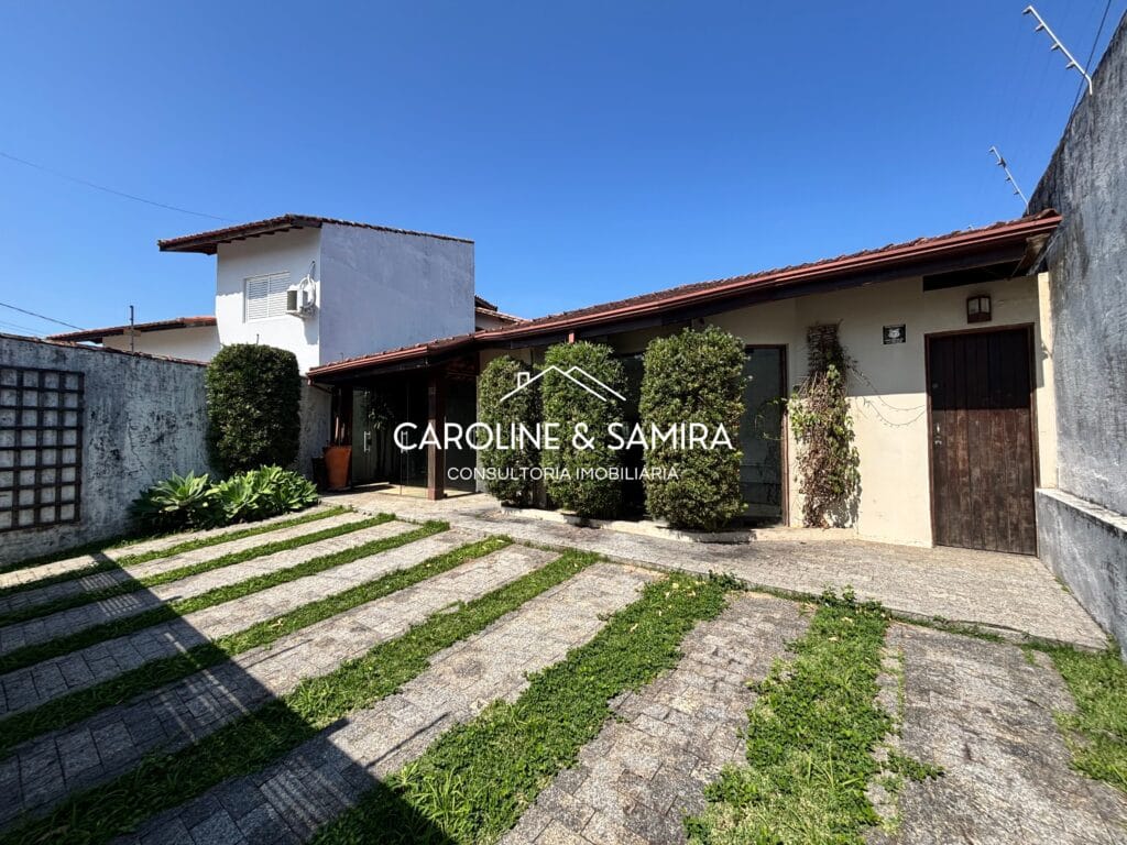 Casa com Piscina à Venda em Peruíbe — Jardim Ribamar - foto 12