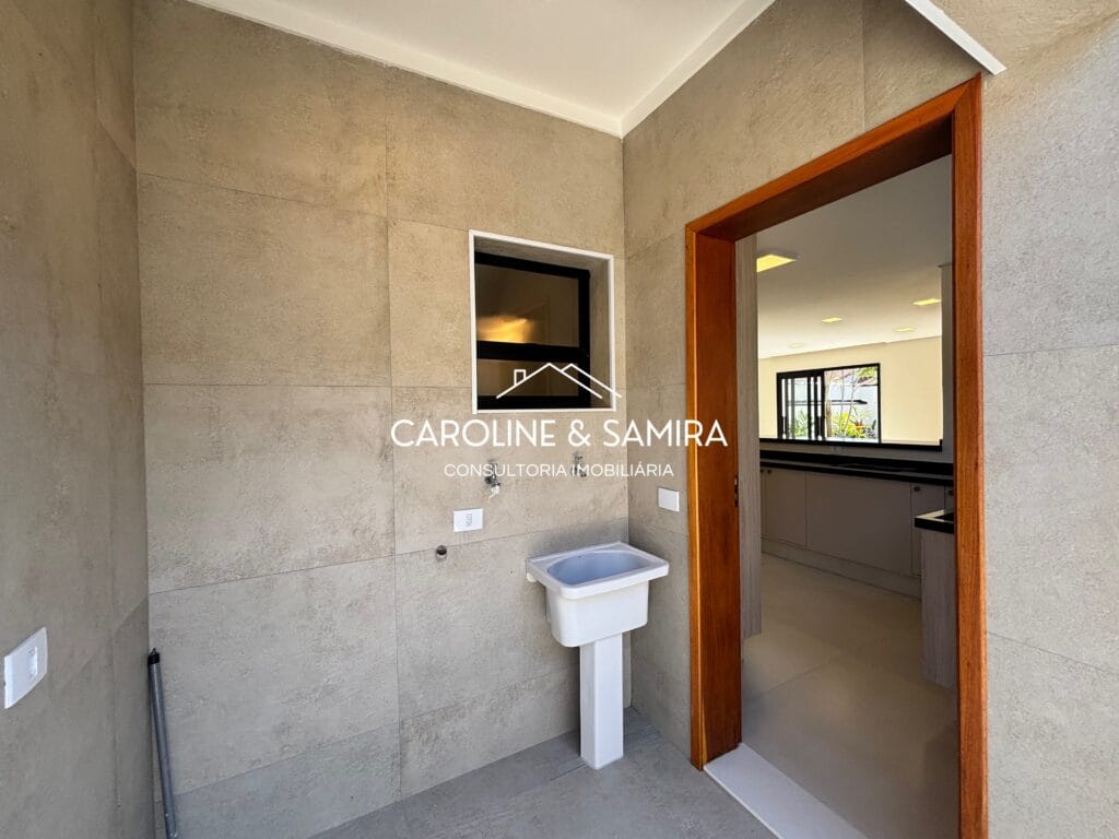 Casa Térrea de Alto Padrão à Venda na Cidade Nova Peruíbe | 800m do Mar - foto 14