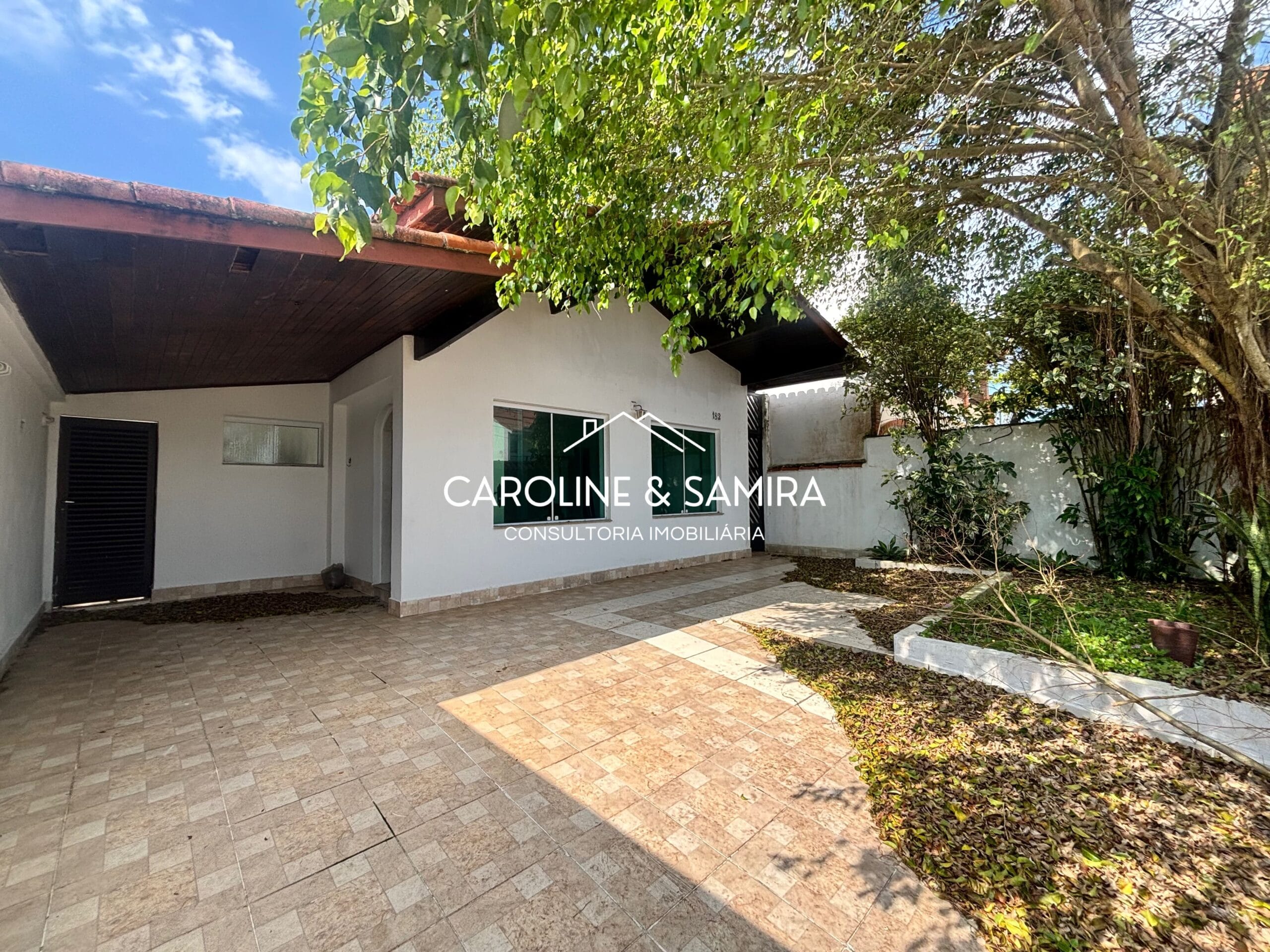 CASA À VENDA A 180 METROS DA PRAIA | BALNEÁRIO OASIS – PERUÍBE