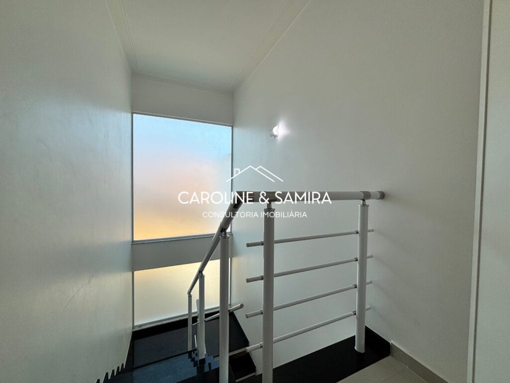 Sobrado pronto pra morar a 700m do mar com 299m² - foto 29