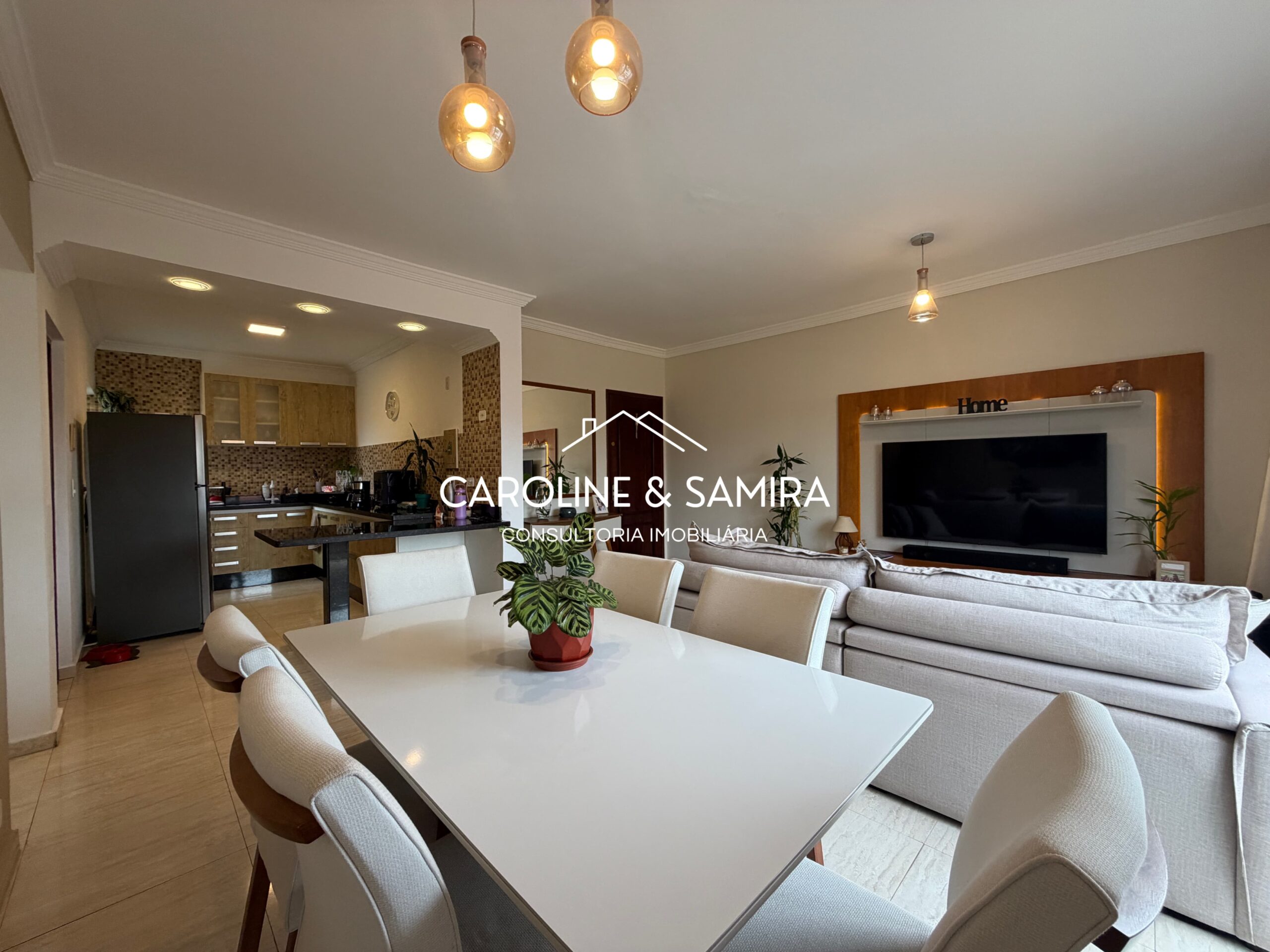 Apartamento com 89m² no Três Marias a 600m do mar