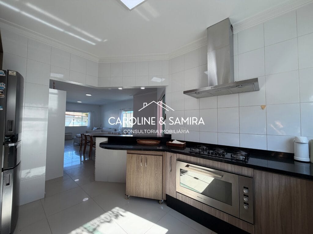 Sobrado pronto pra morar a 700m do mar com 299m² - foto 21