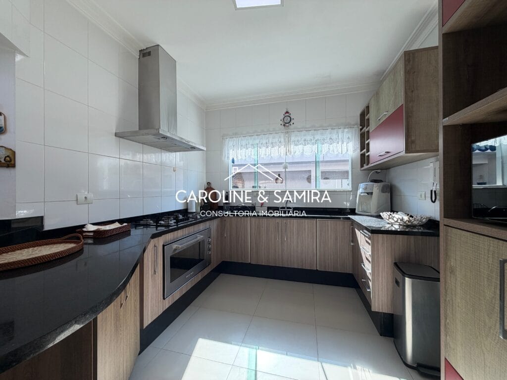 Sobrado pronto pra morar a 700m do mar com 299m² - foto 20
